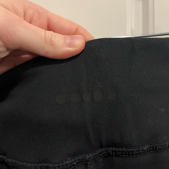 Capri Leggings - Picture 6 of 6